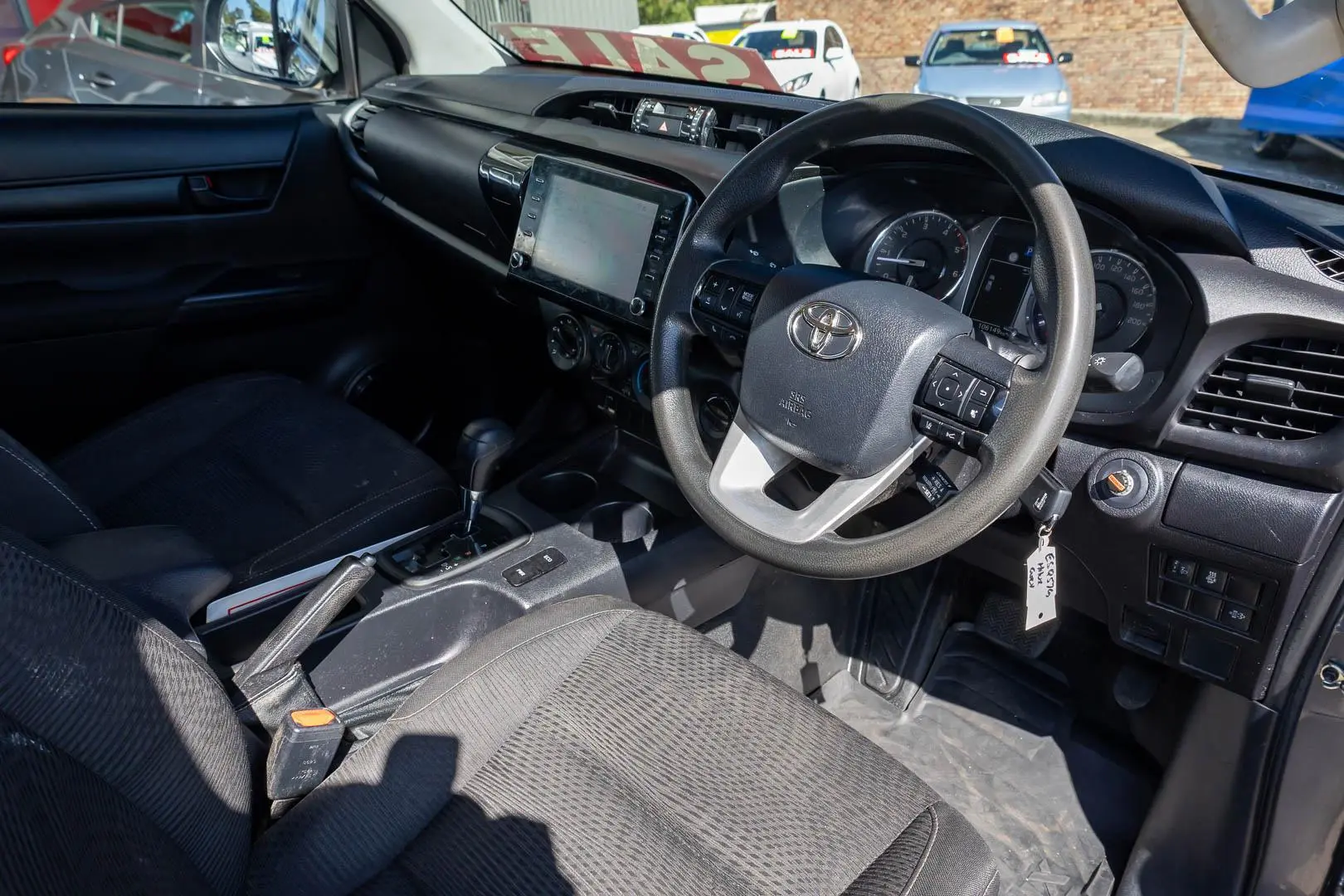 2022 Toyota Hilux Gallery Image 7