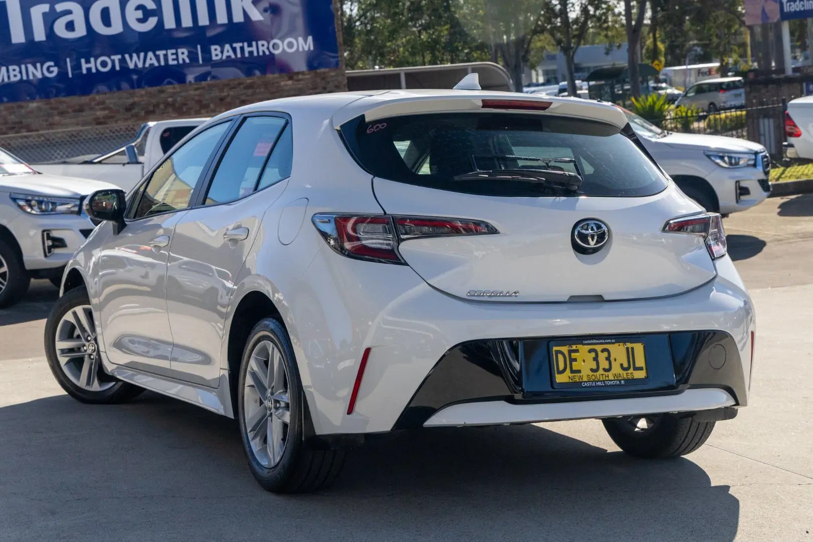 2022 Toyota Corolla Gallery Image 2