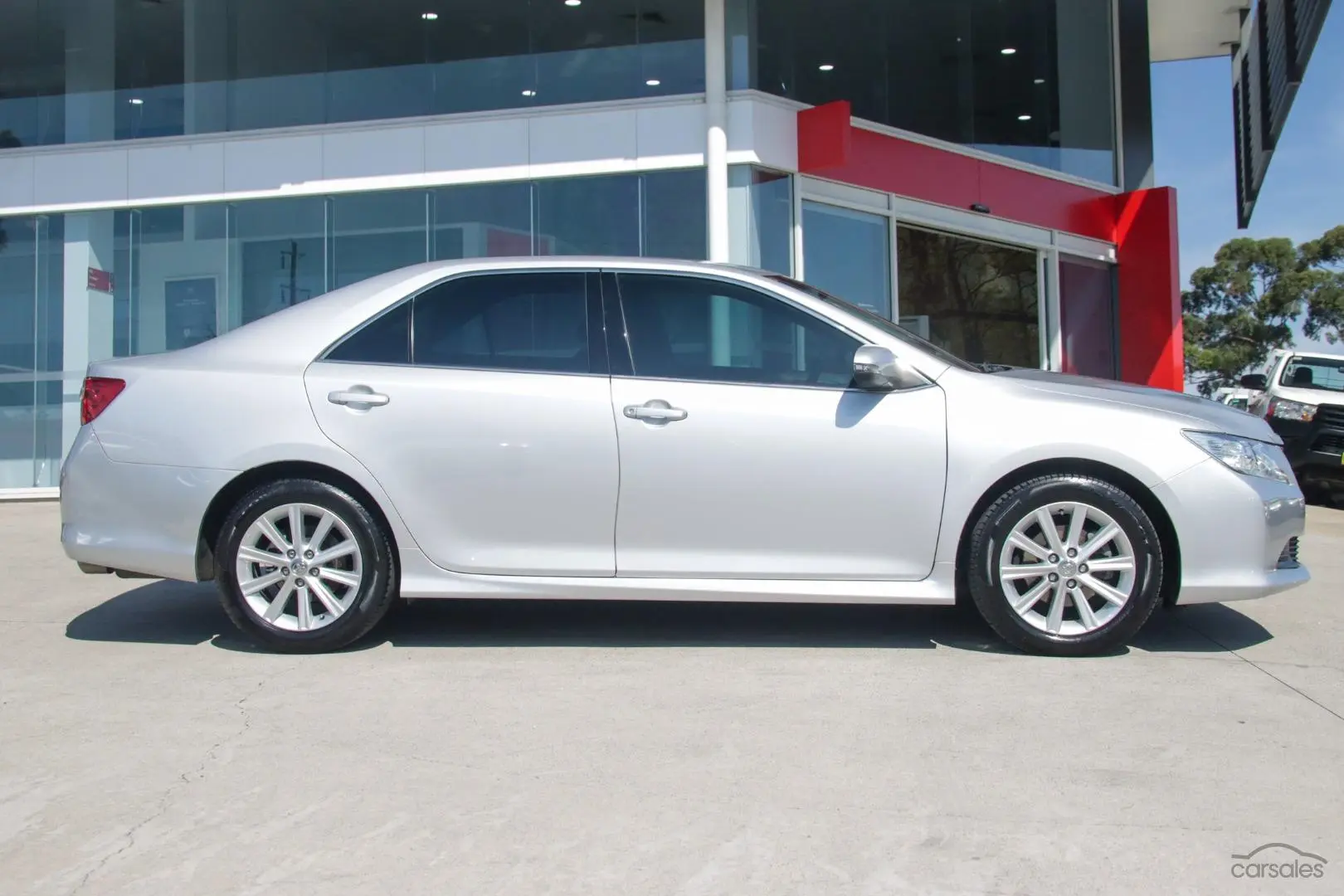 2017 Toyota Aurion Image 3