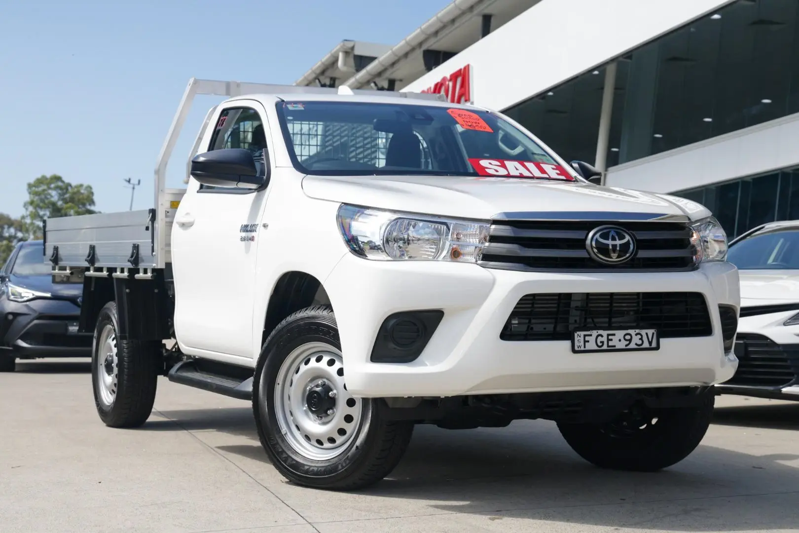 2023 Toyota Hilux Gallery Image 1