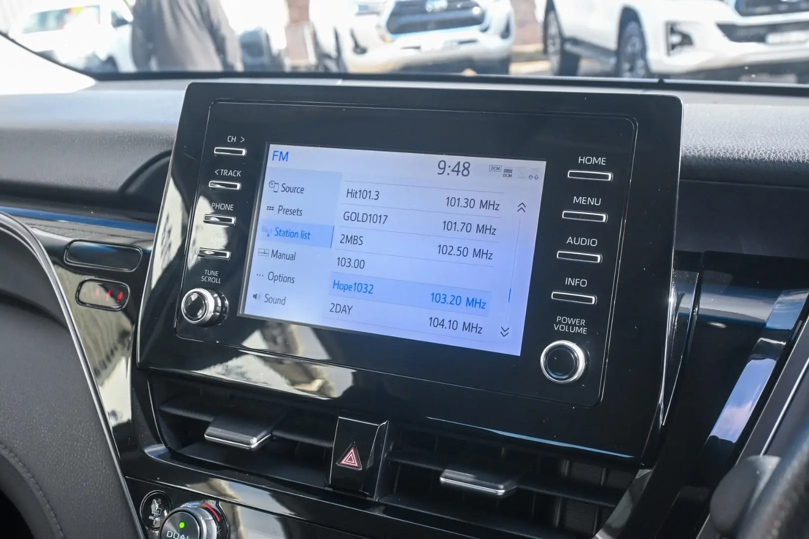 2023 Toyota Camry Gallery Image 17