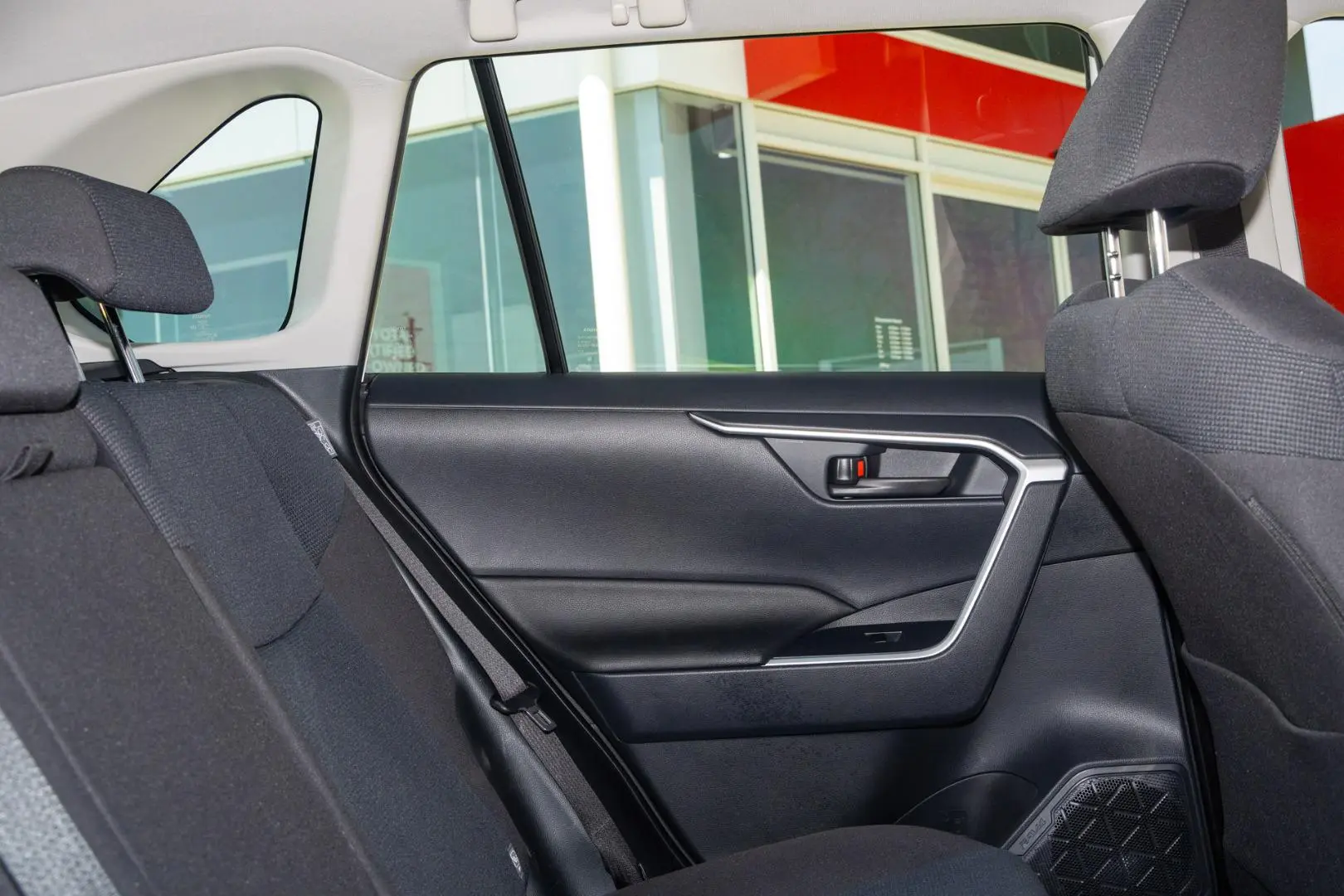 2021 Toyota RAV4 Gallery Image 9