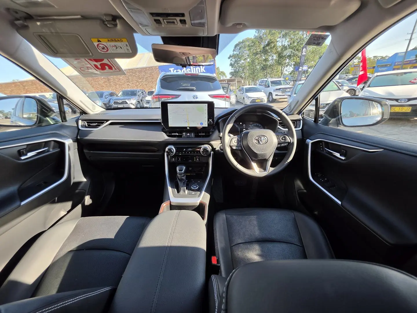 2024 Toyota RAV4 Gallery Image 23