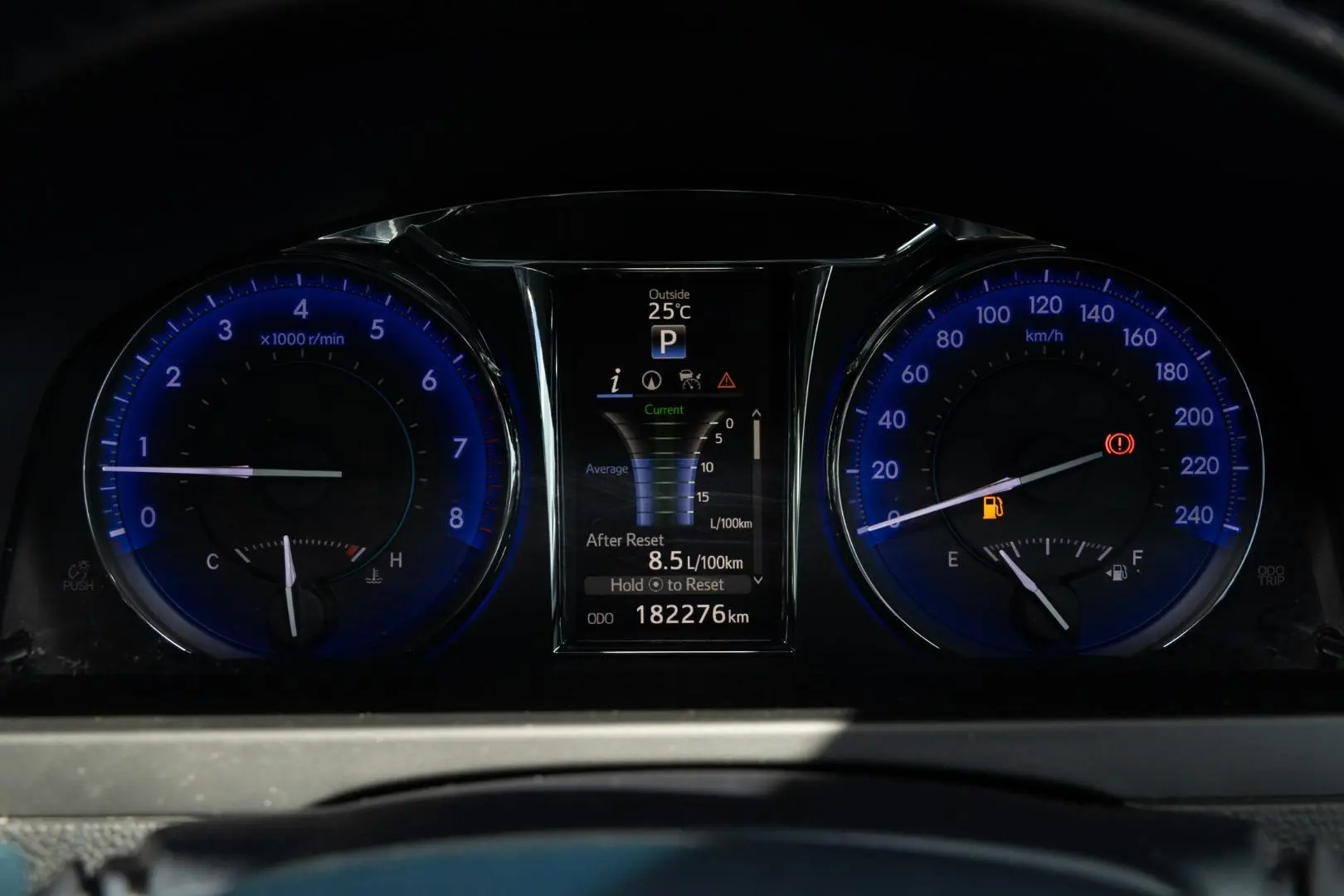 2016 Toyota Camry Gallery Image 13