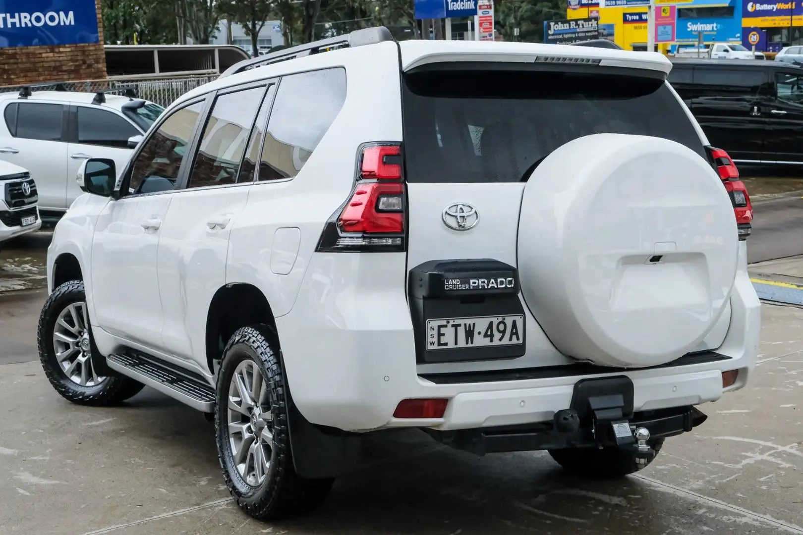 2021 Toyota Landcruiser Prado Gallery Image 2
