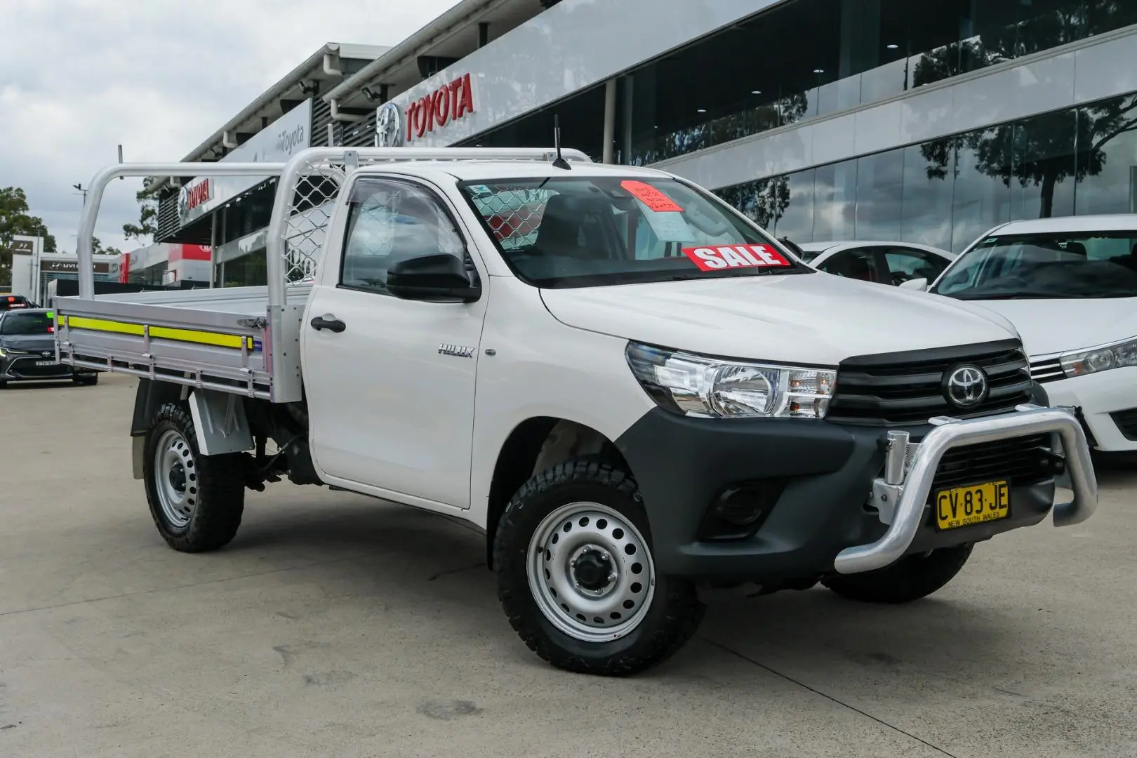 2019 Toyota Hilux Gallery Image 1