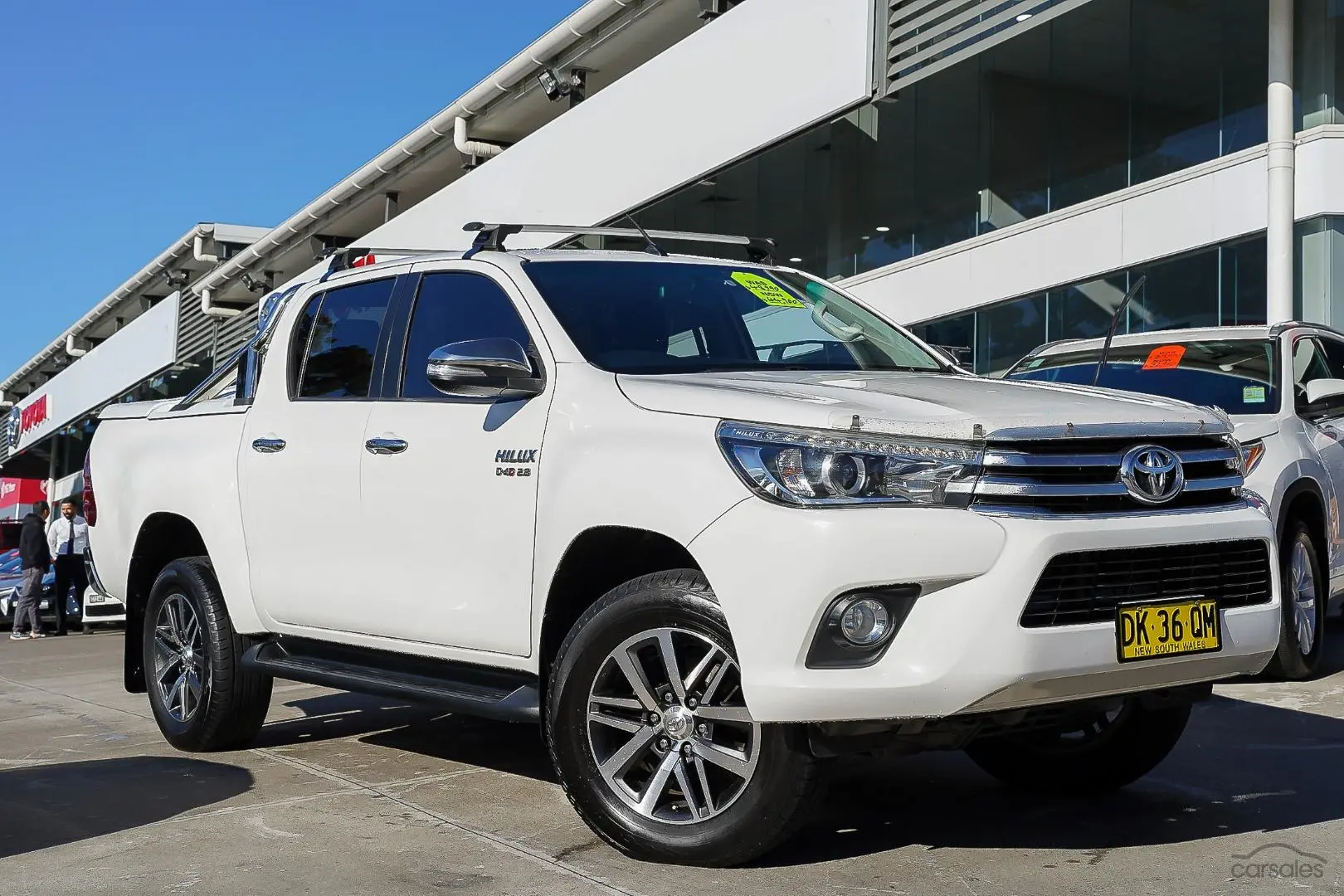 2015 Toyota Hilux Image 1