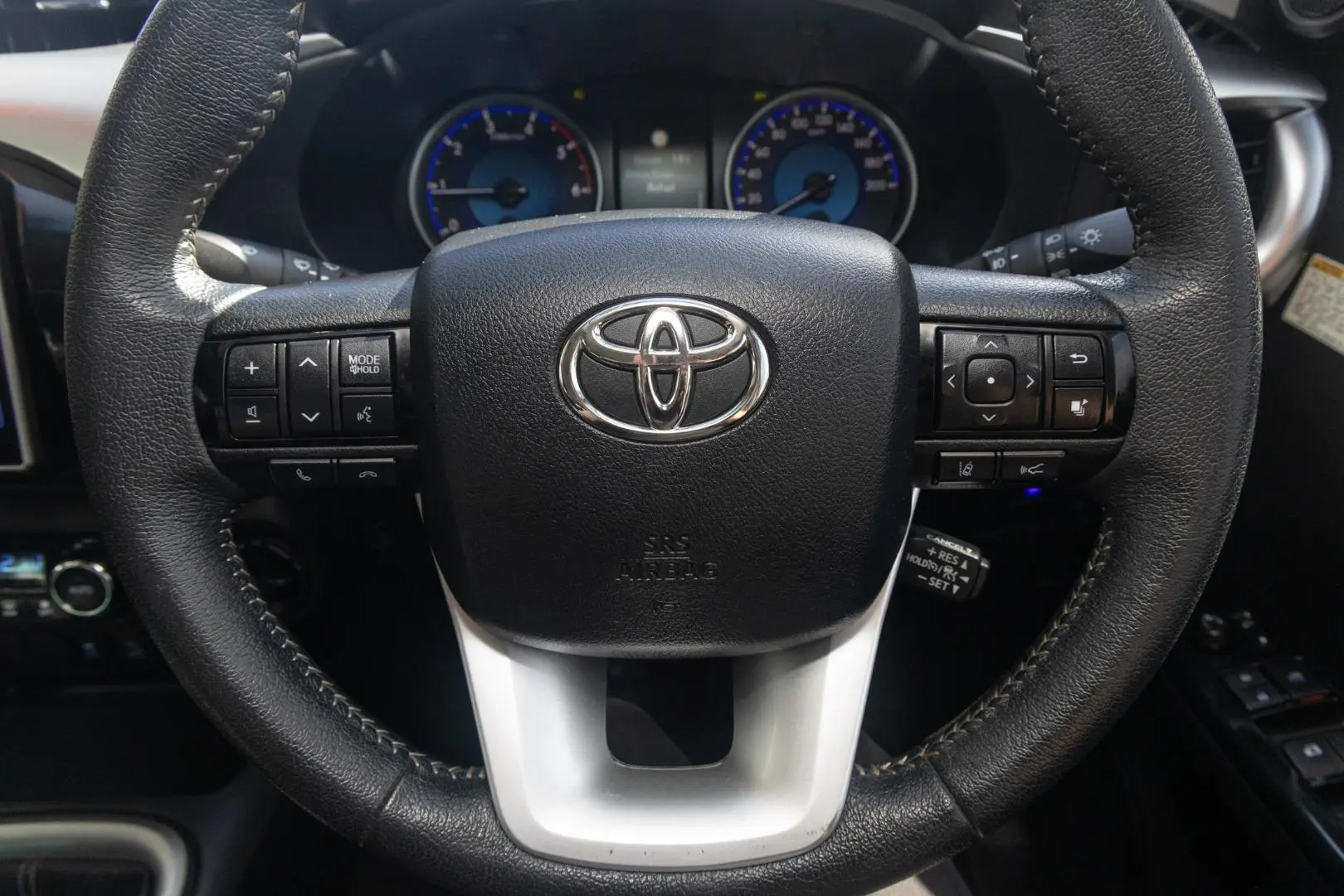 2019 Toyota Hilux Gallery Image 10