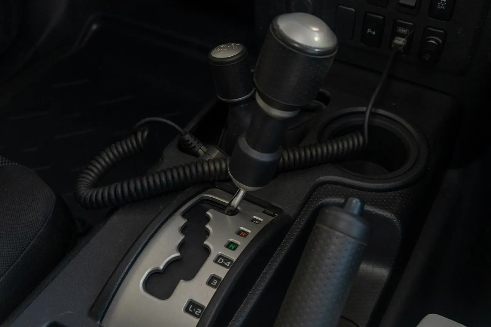 2016 Toyota FJ Cruiser Gallery Image 17