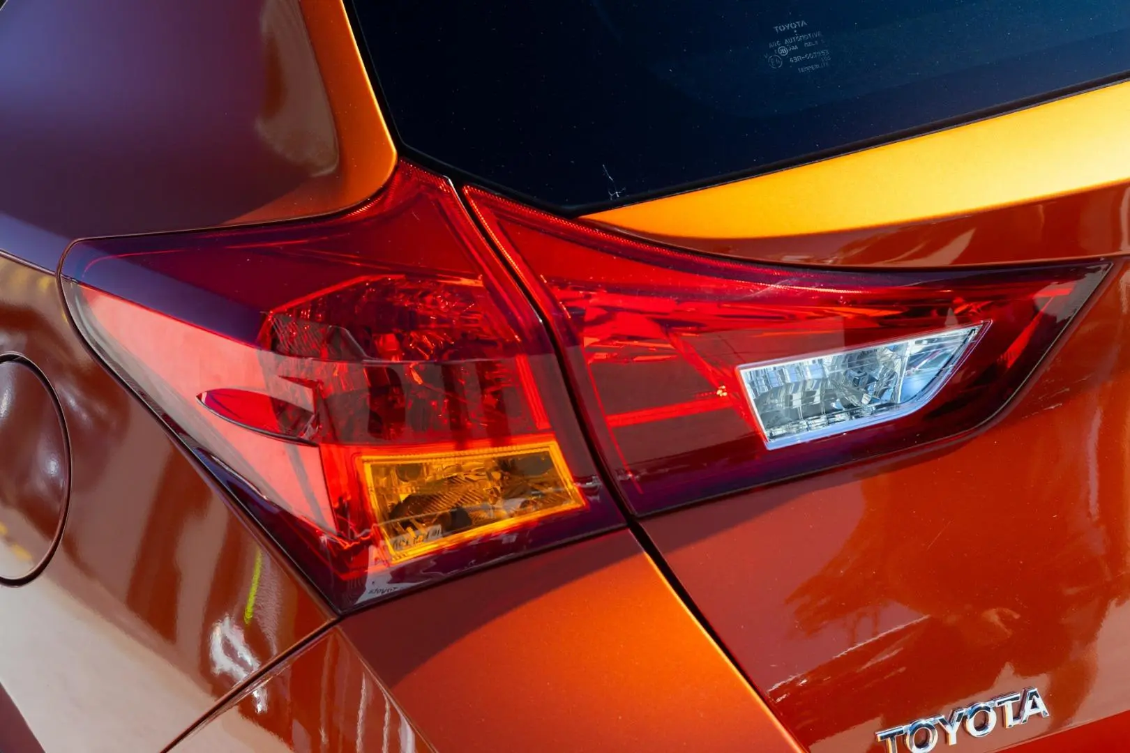 2014 Toyota Corolla Gallery Image 19