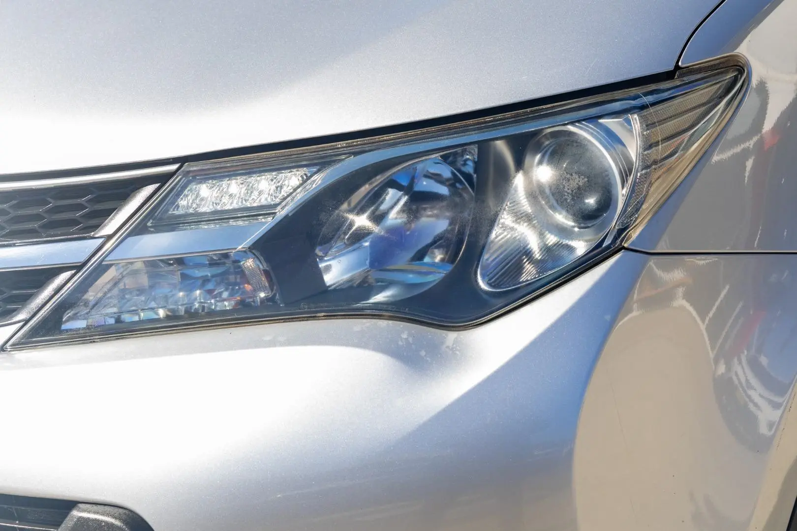 2013 Toyota RAV4 Gallery Image 19
