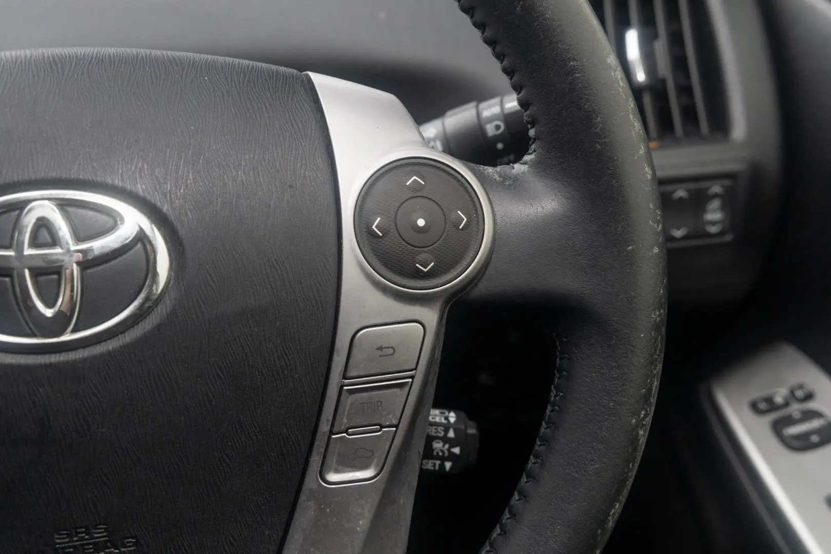 2016 Toyota Prius V Gallery Image 12