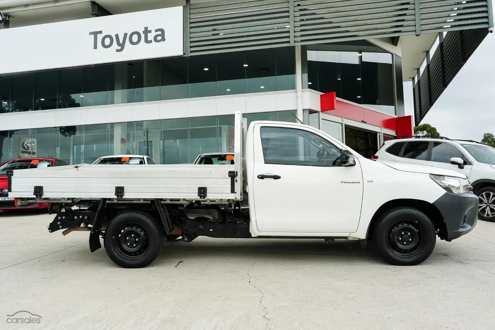 2018 Toyota Hilux Image 3