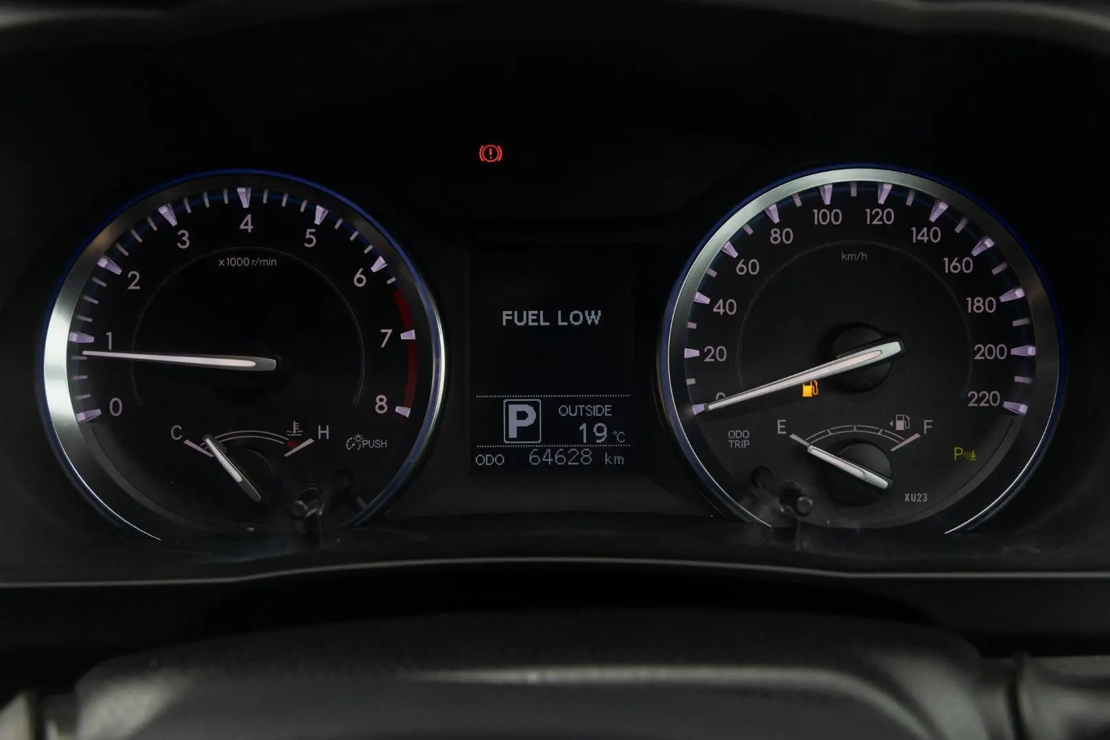 2014 Toyota Kluger Gallery Image 13