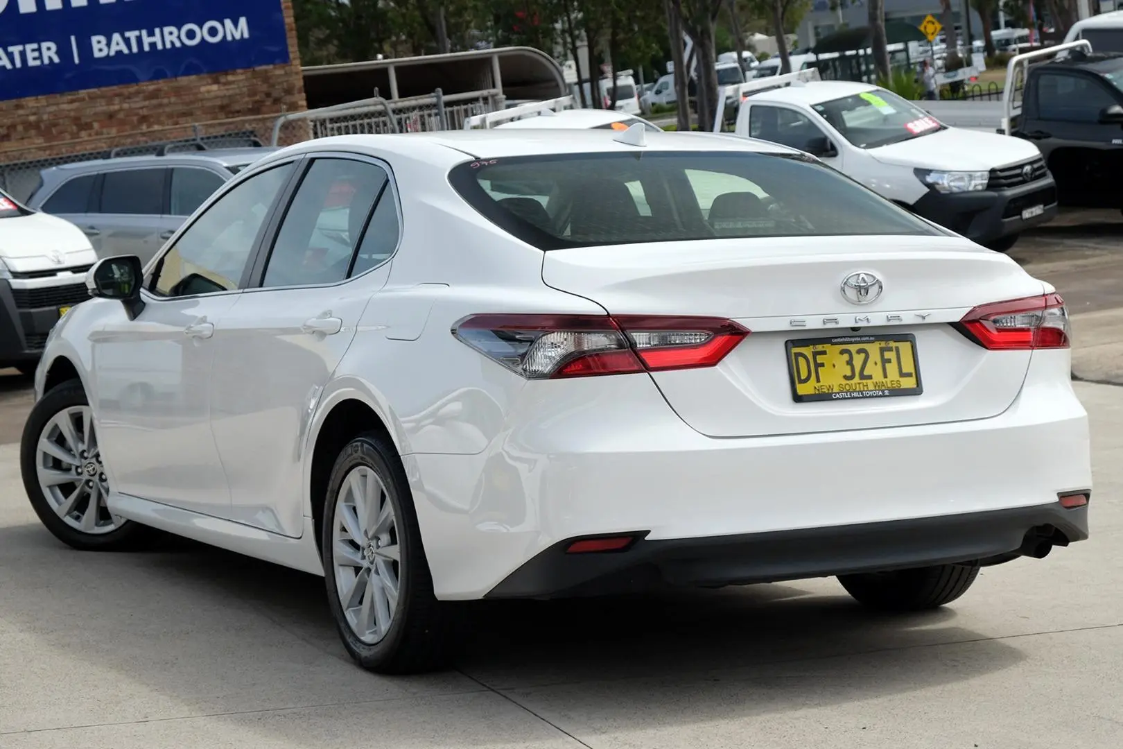 2022 Toyota Camry Image 2