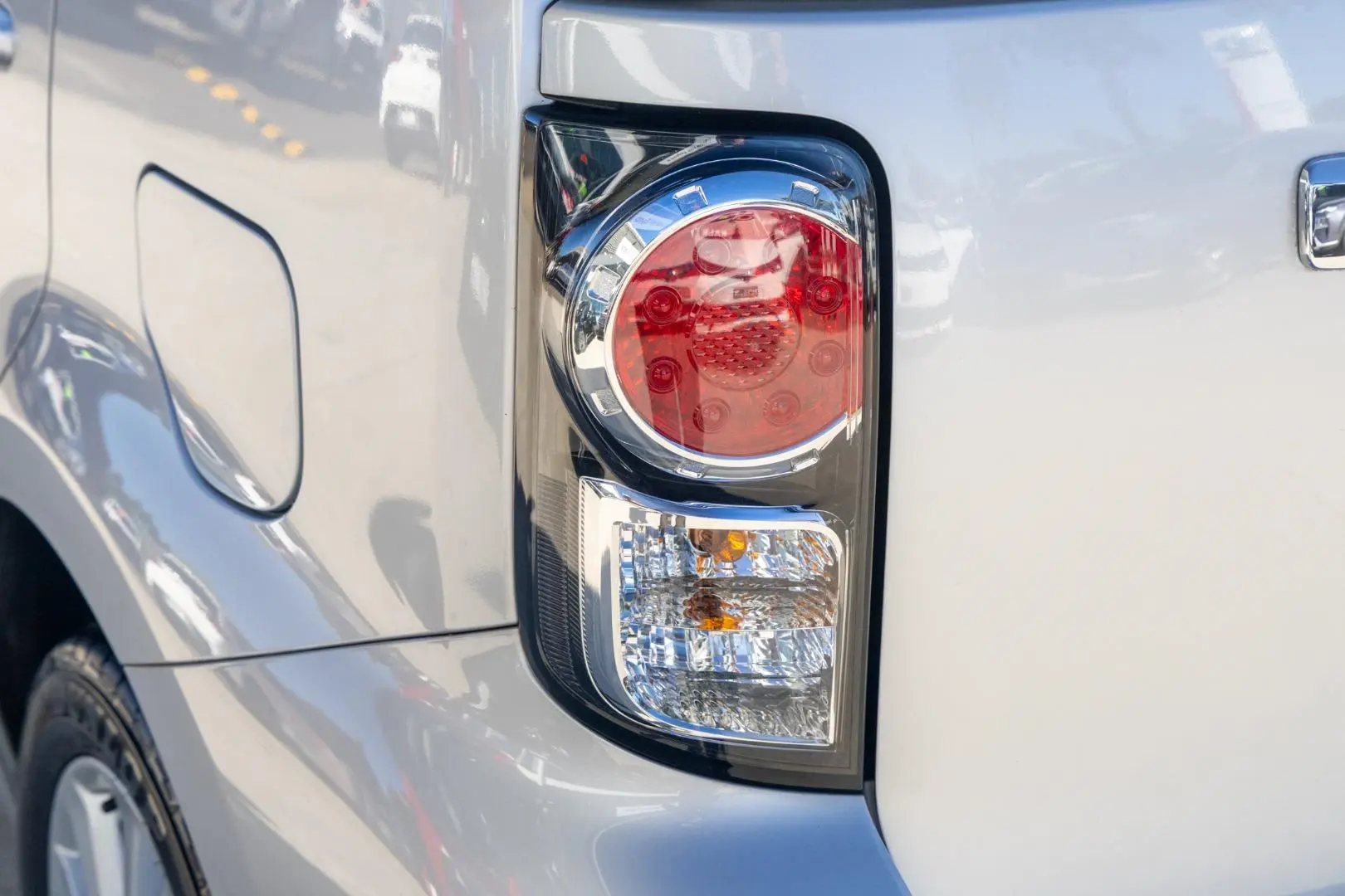 2012 Toyota Rukus Gallery Image 18