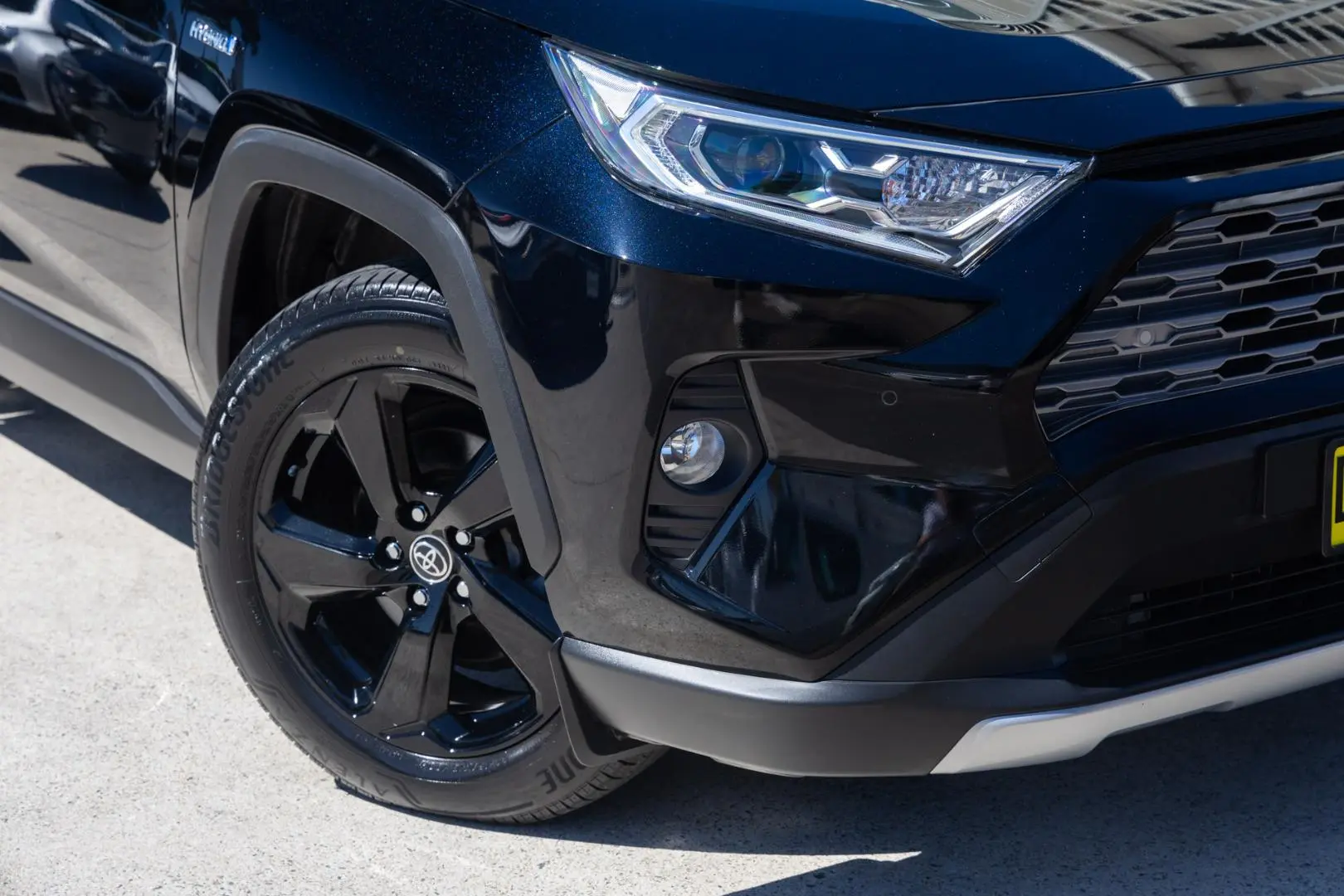 2021 Toyota RAV4 Gallery Image 6