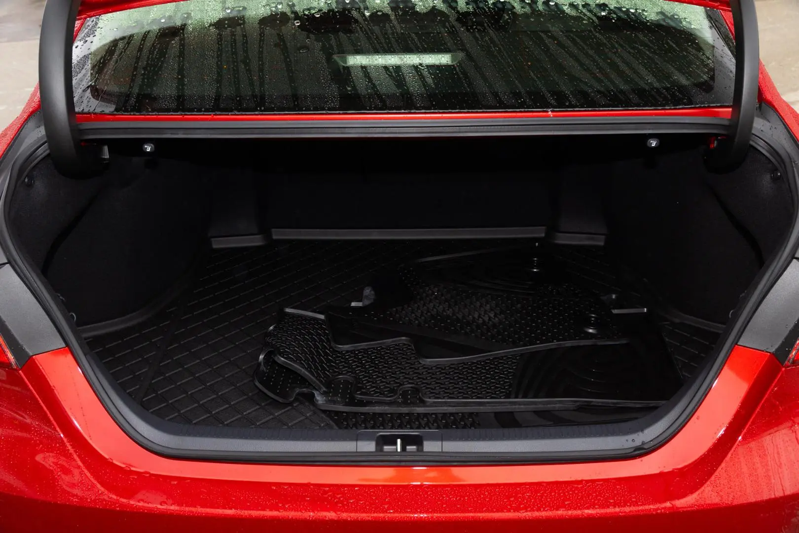 2020 Toyota Camry Gallery Image 17