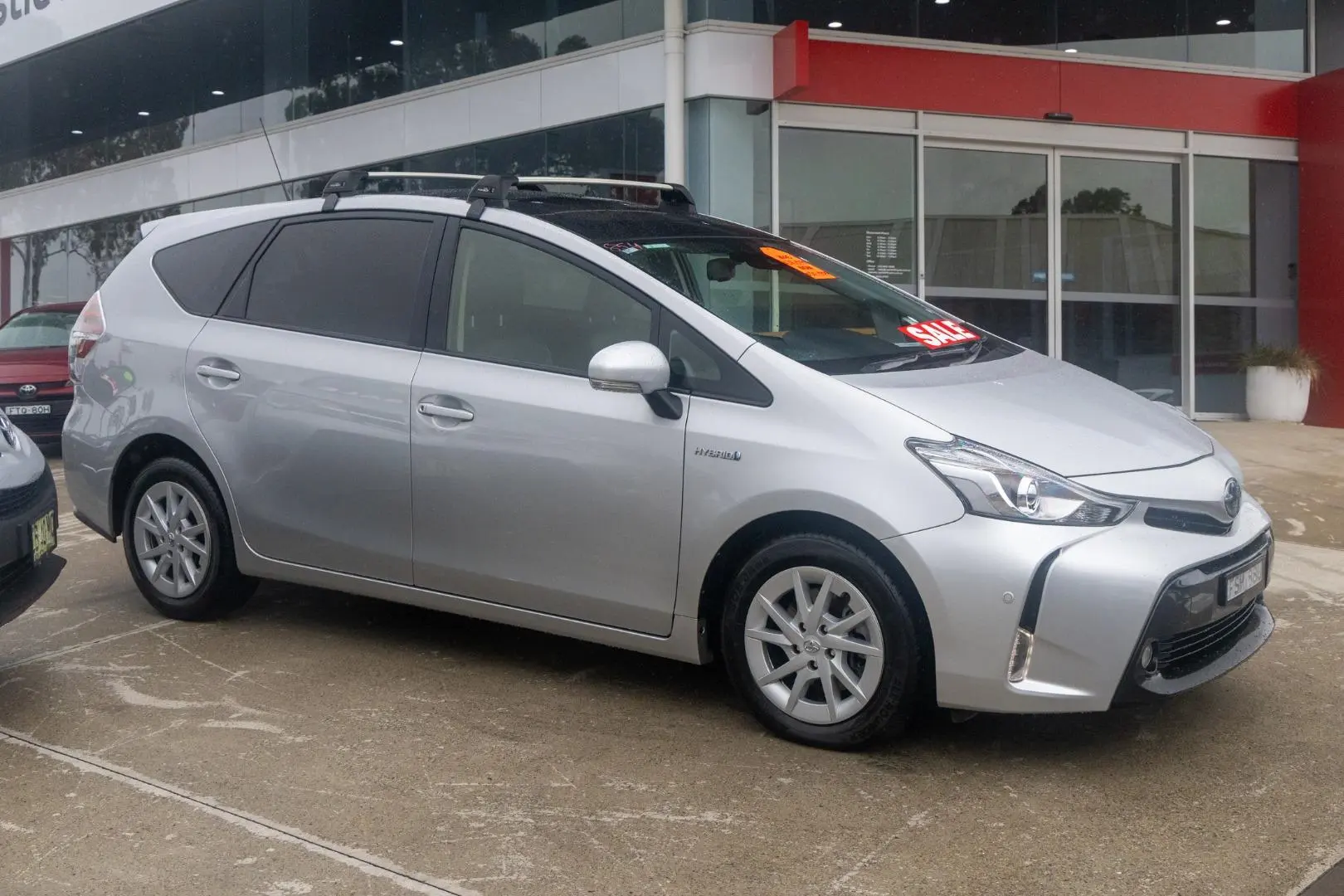 2016 Toyota Prius V Gallery Image 3