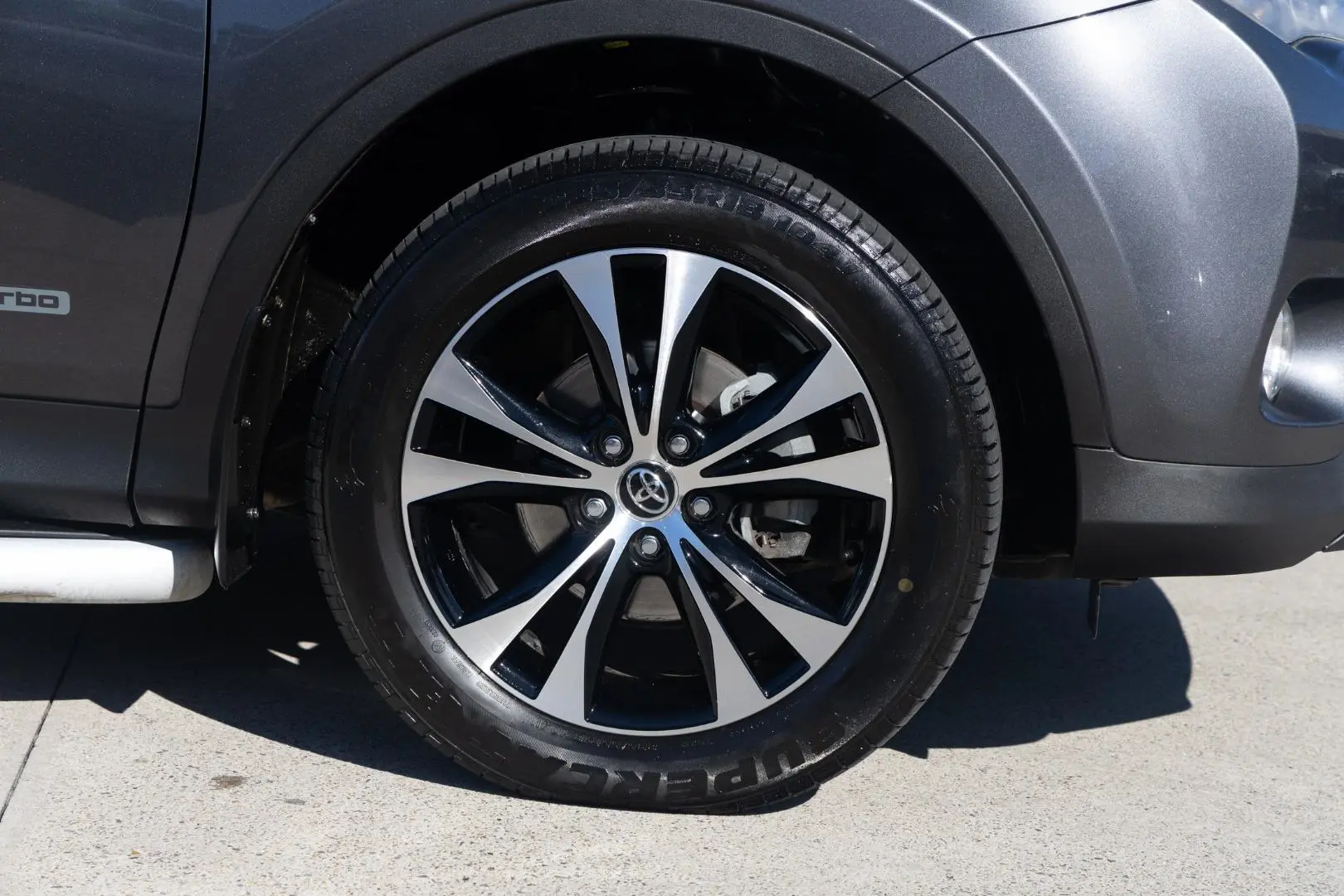2014 Toyota RAV4 Gallery Image 22