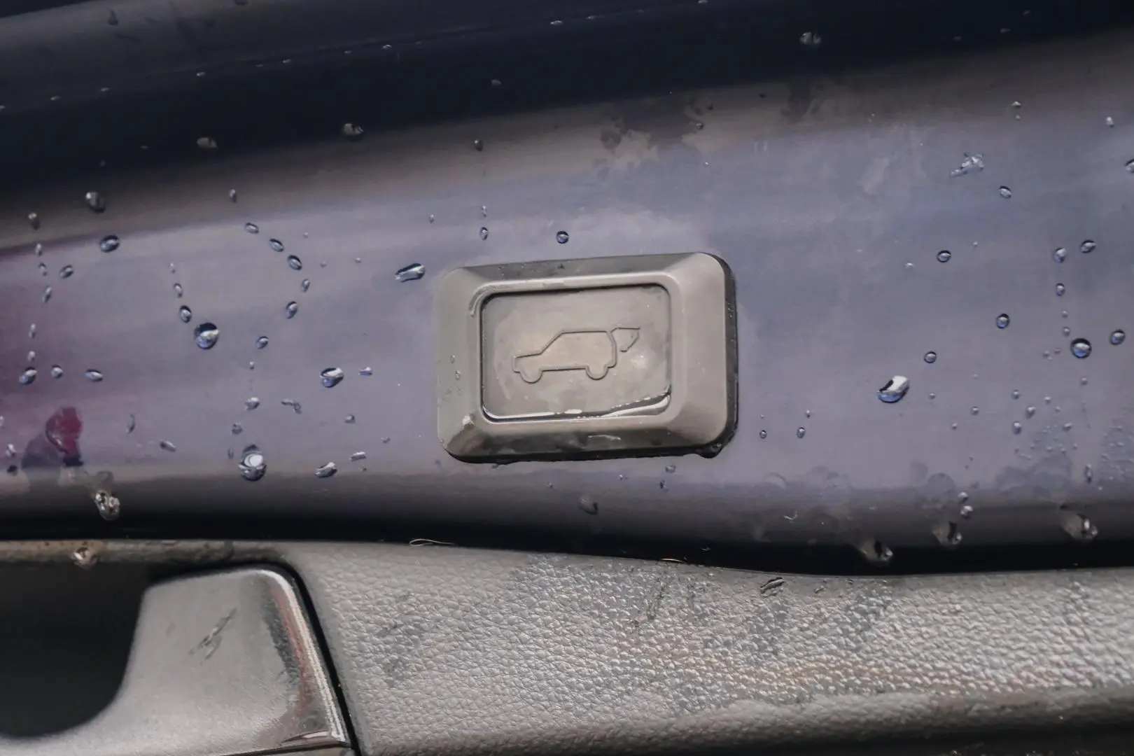 2020 Toyota RAV4 Gallery Image 18