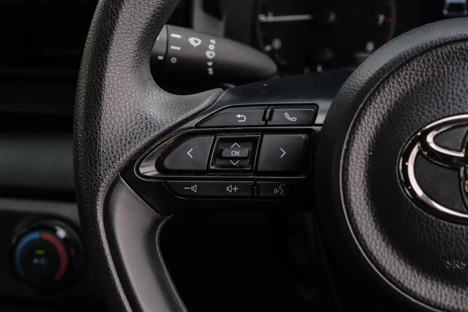 2022 Toyota Yaris Gallery Image 13