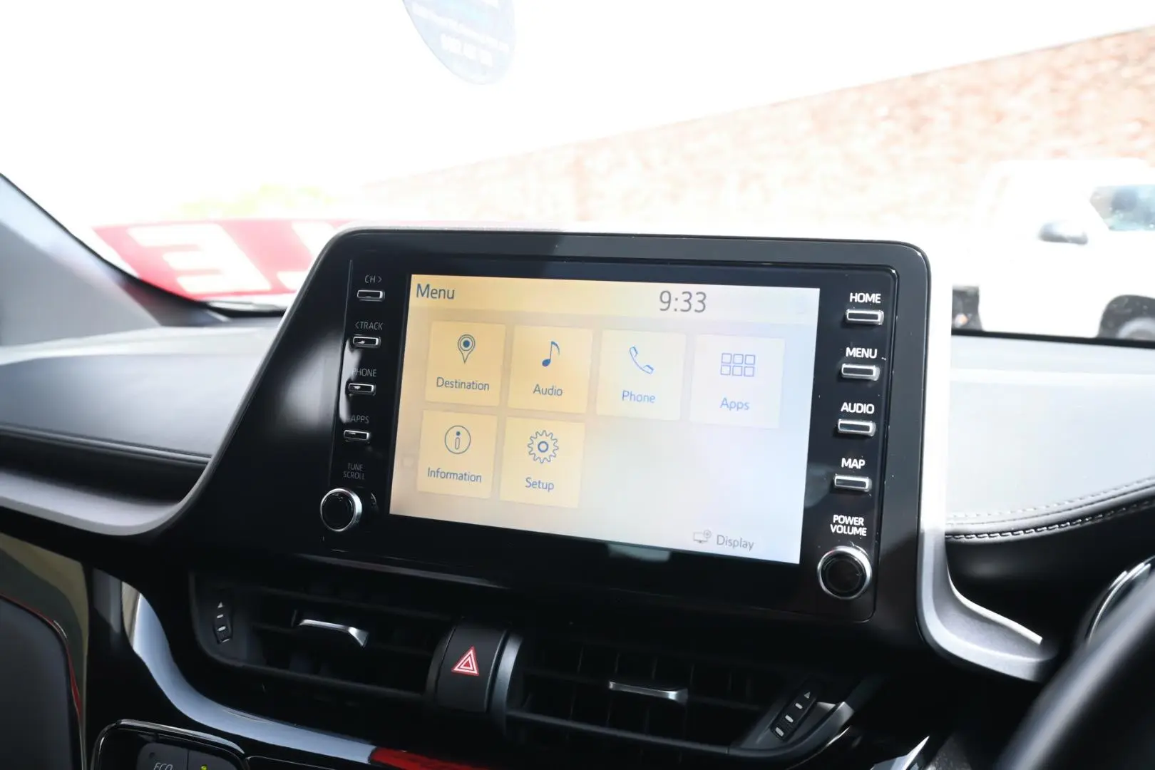 2020 Toyota C-HR Gallery Image 16