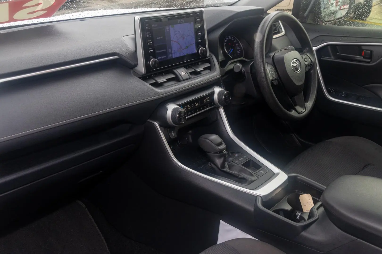 2020 Toyota RAV4 Gallery Image 8