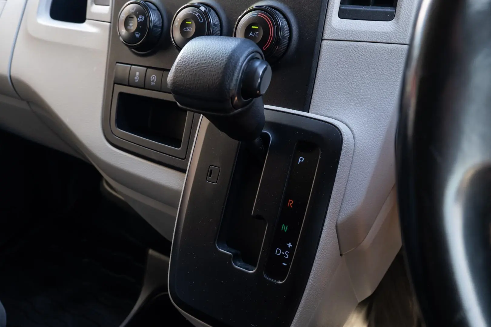 2020 Toyota Hiace Gallery Image 14