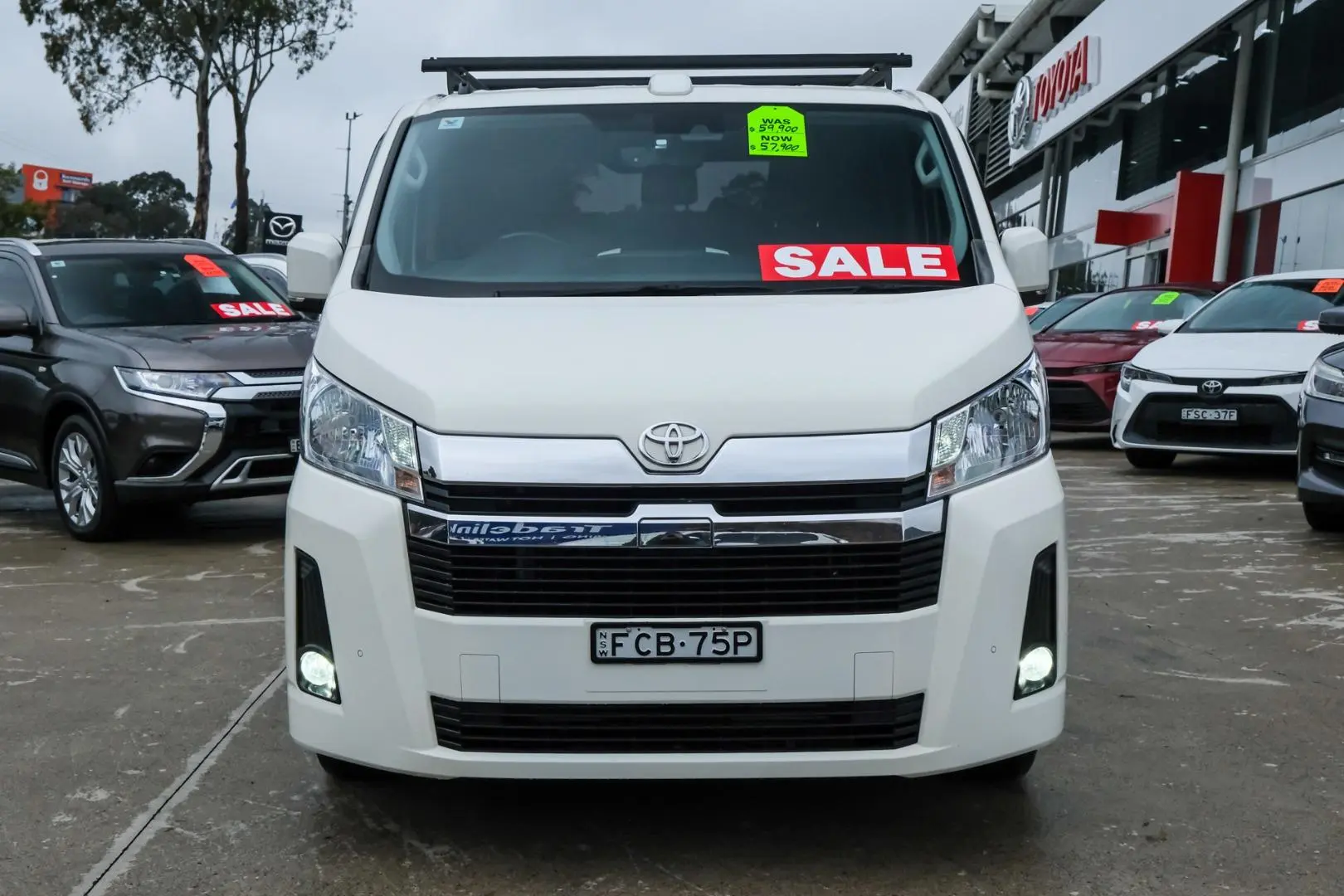 2023 Toyota Hiace Gallery Image 4