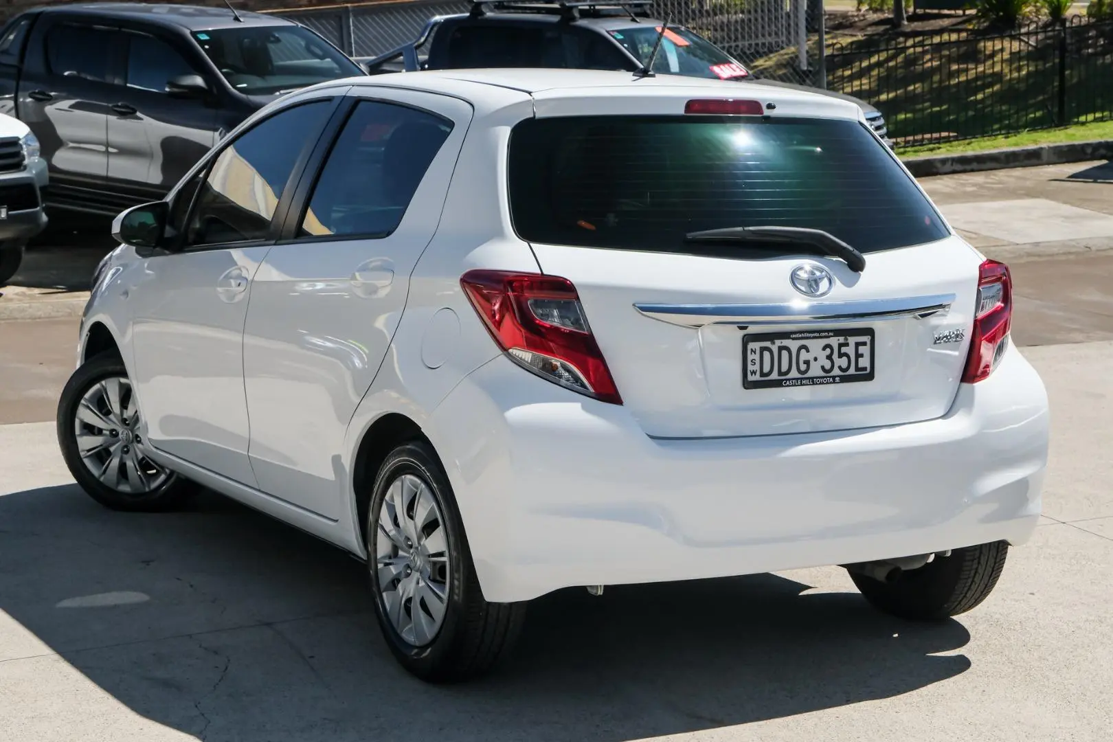 2016 Toyota Yaris Gallery Image 2
