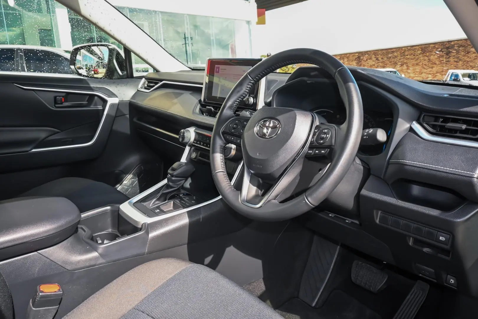 2025 Toyota RAV4 Gallery Image 7