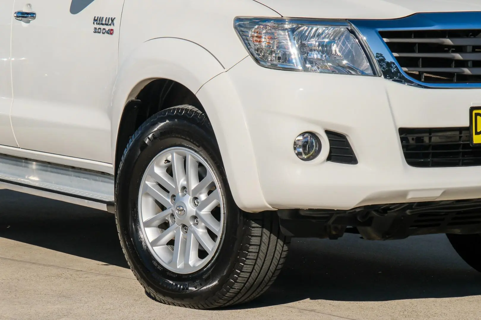 2015 Toyota Hilux Gallery Image 6