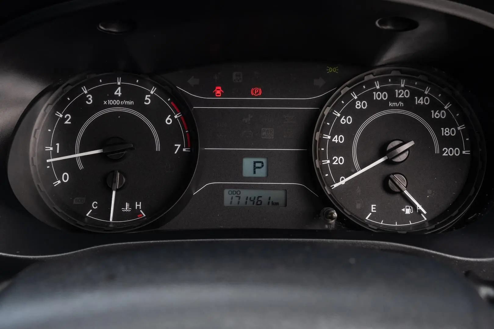 2018 Toyota Hilux Gallery Image 9