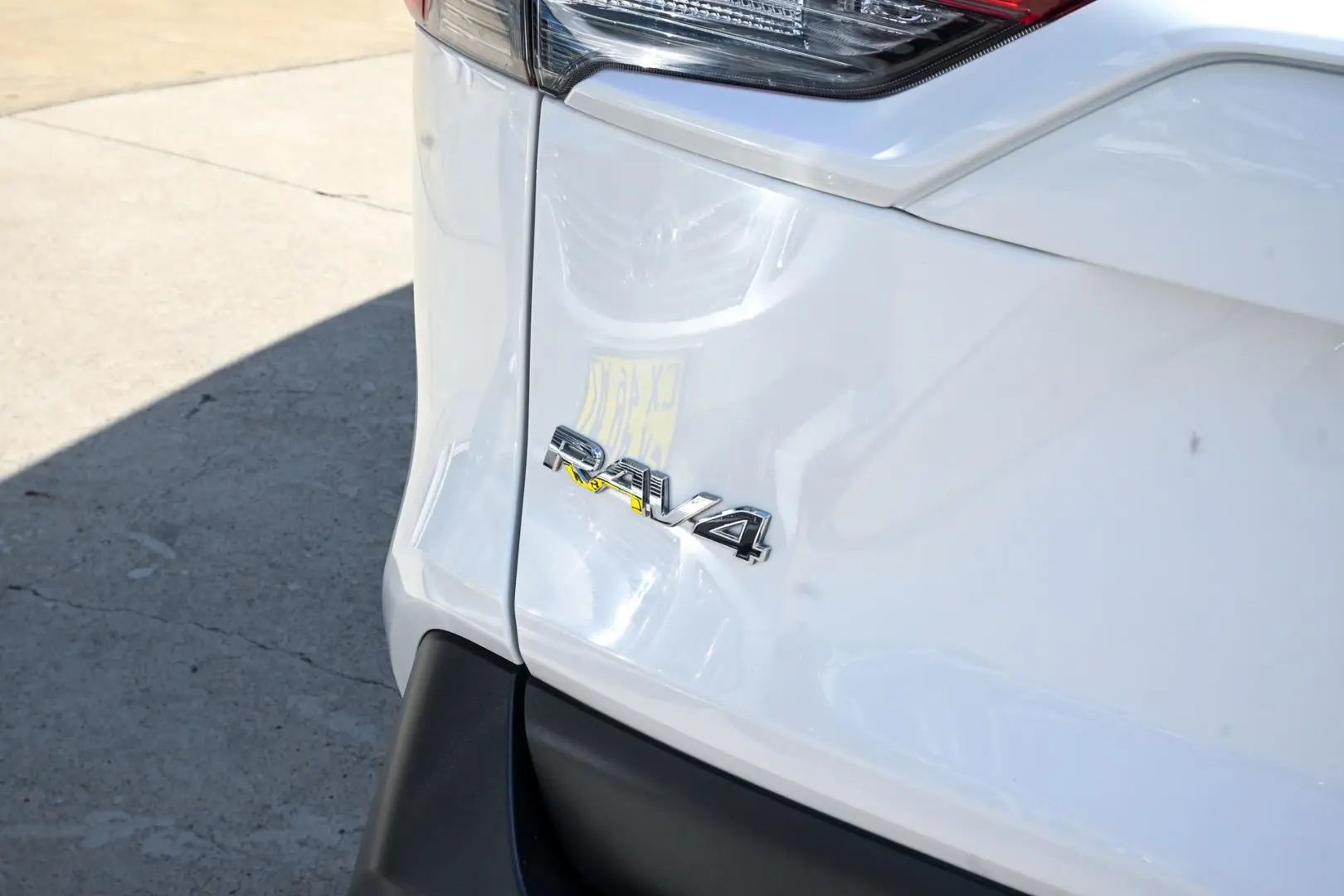 2022 Toyota RAV4 Gallery Image 23