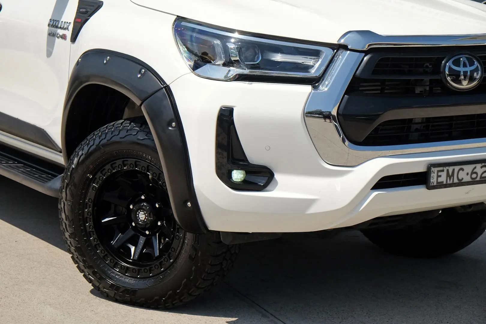 2020 Toyota Hilux Gallery Image 6