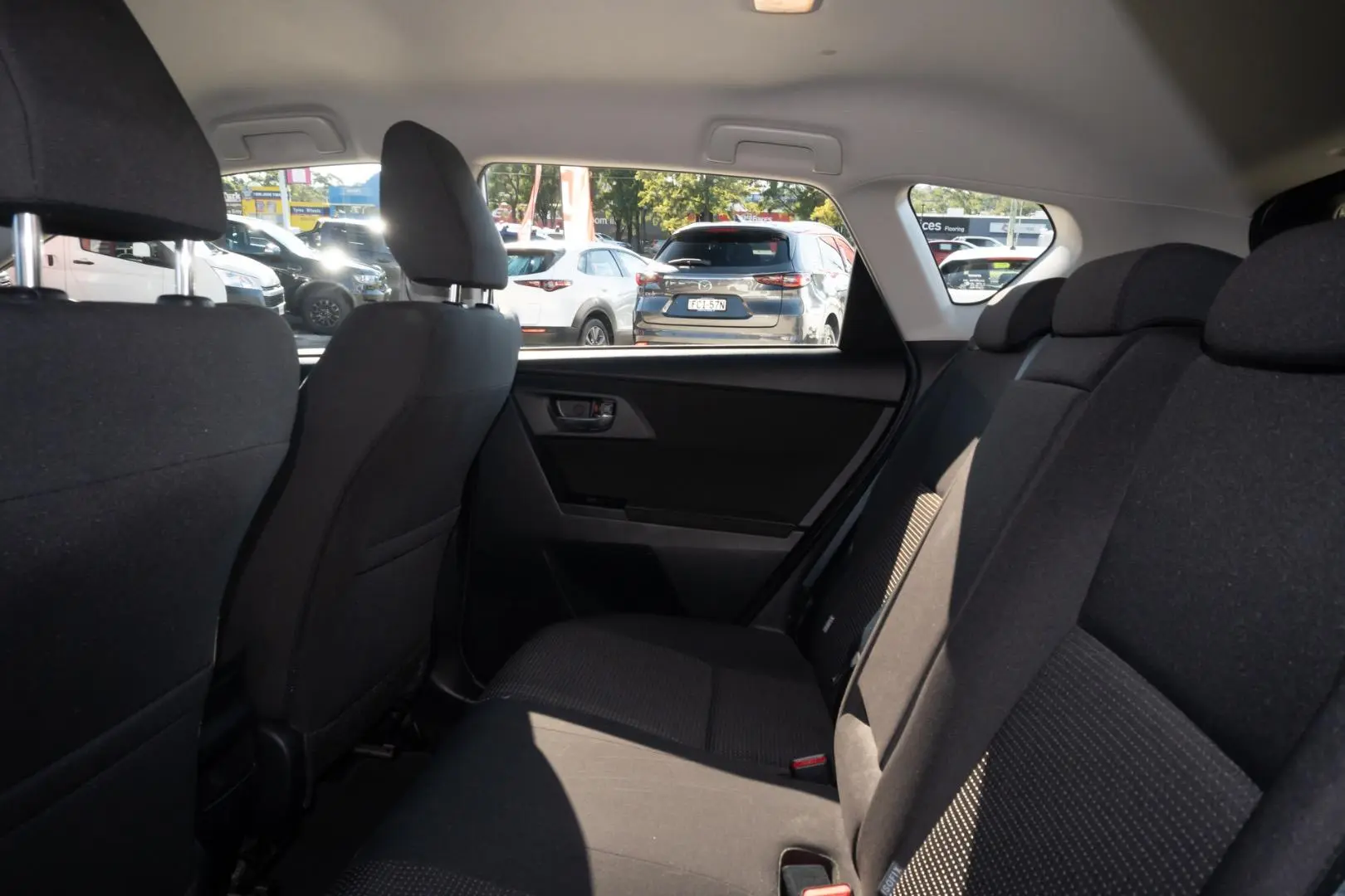 2015 Toyota Corolla Gallery Image 6
