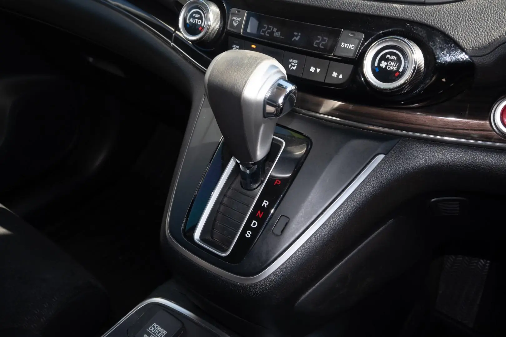 2016 Honda CR-V Gallery Image 13