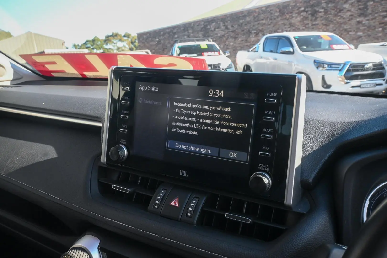 2019 Toyota RAV4 Gallery Image 19