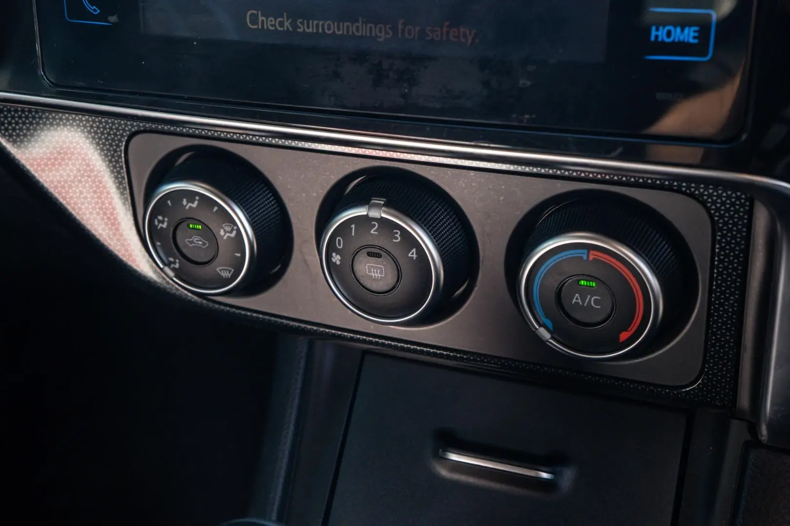 2018 Toyota Corolla Gallery Image 12