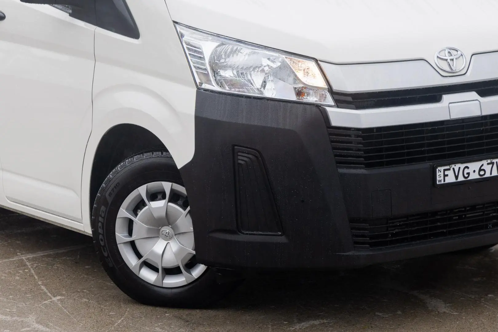 2023 Toyota Hiace Gallery Image 6