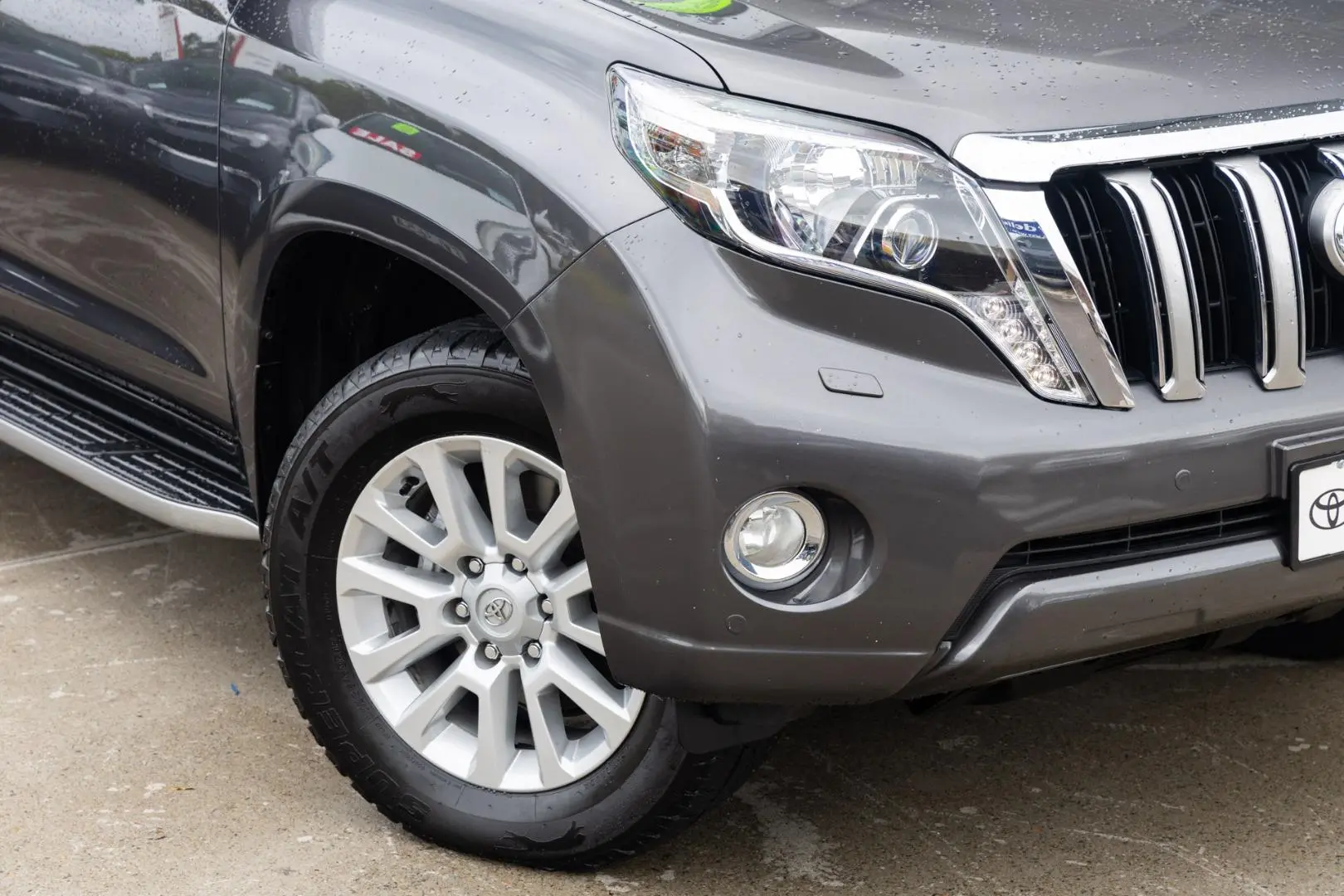 2017 Toyota Landcruiser Prado Gallery Image 6