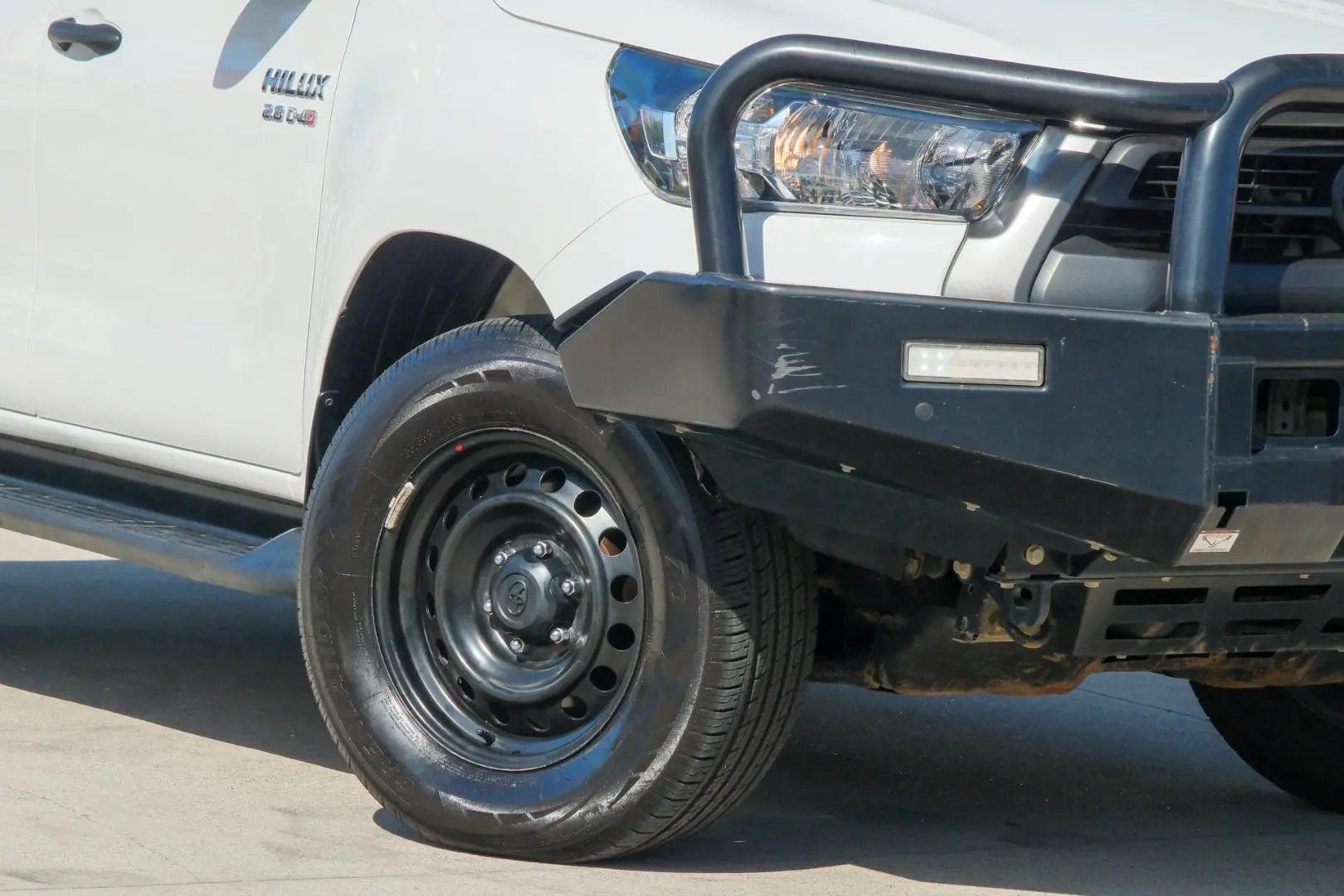 2022 Toyota Hilux Gallery Image 6