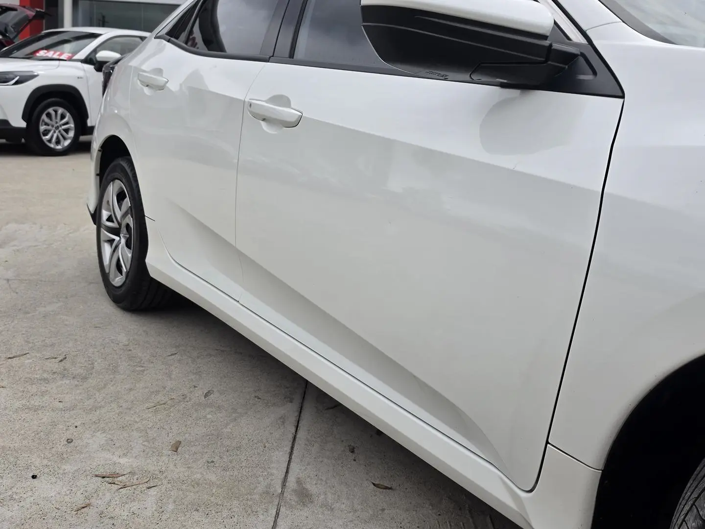 2017 Honda Civic Gallery Image 4