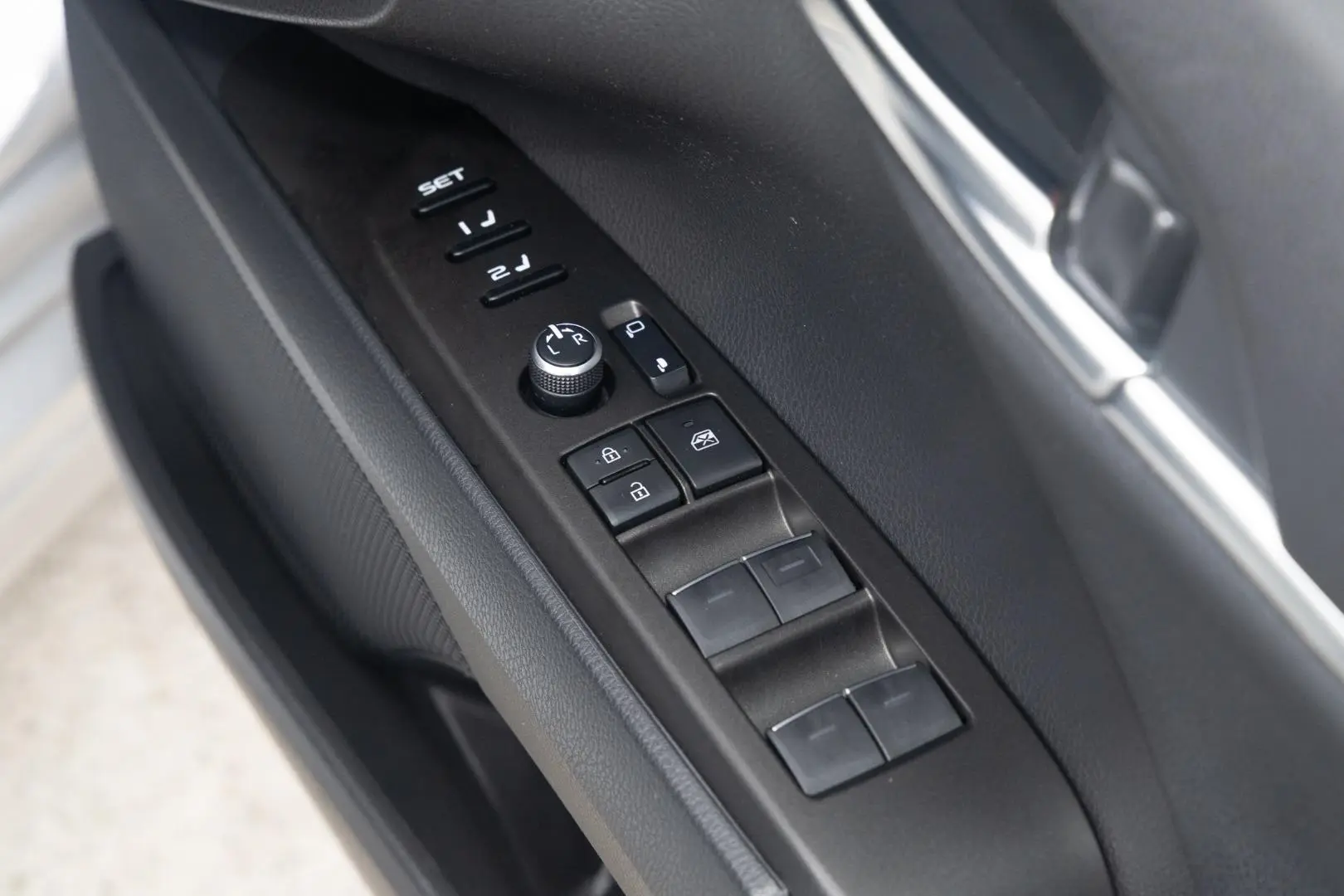 2023 Toyota Camry Gallery Image 18