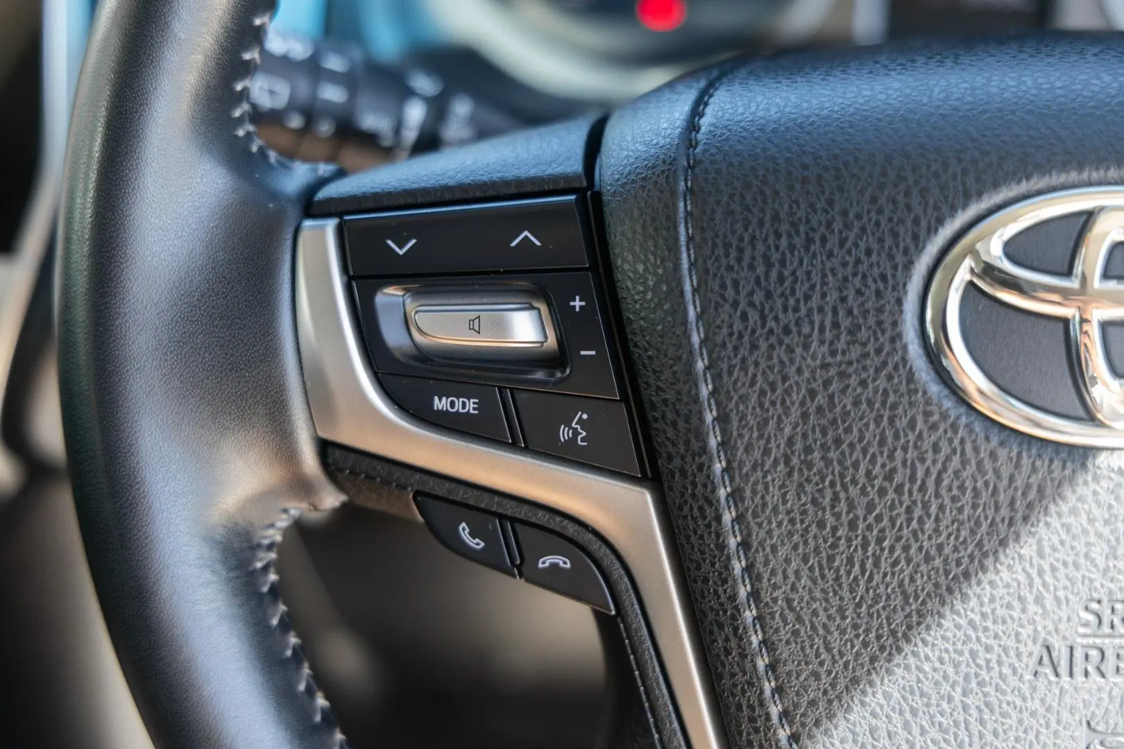 2023 Toyota Landcruiser Prado Gallery Image 14