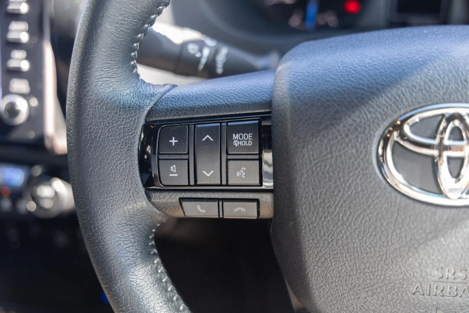 2025 Toyota Hilux Gallery Image 14