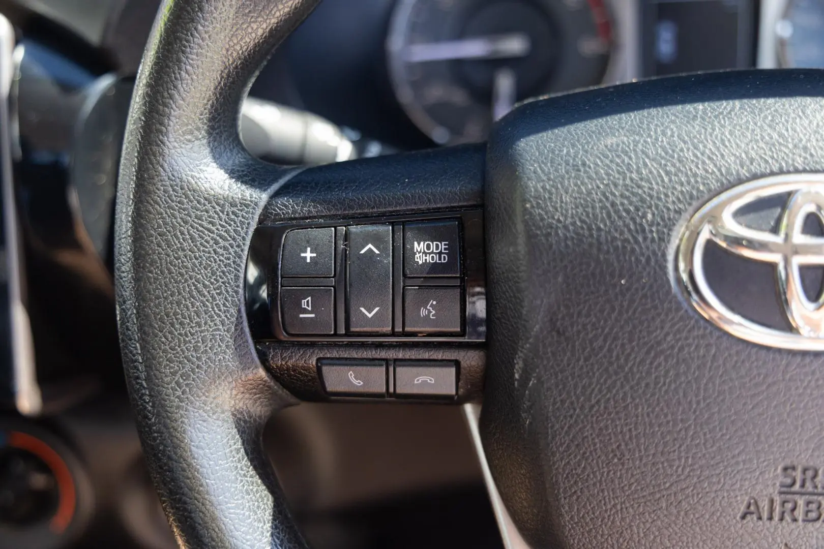 2022 Toyota Hilux Gallery Image 14