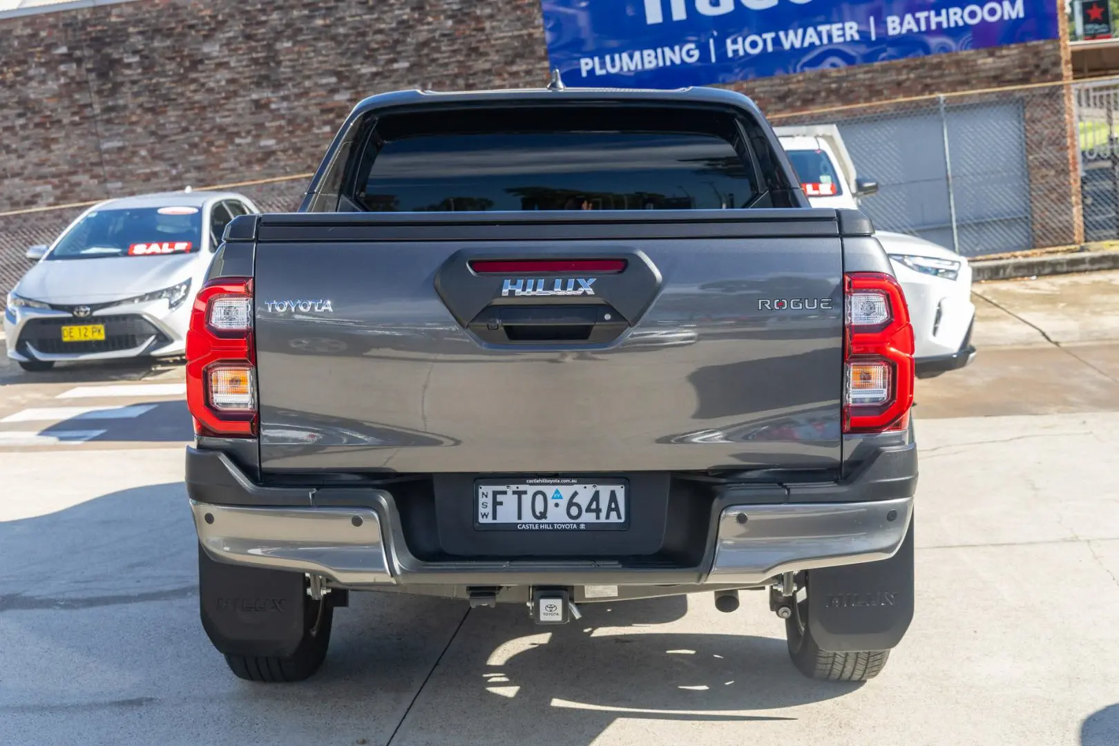 2025 Toyota Hilux Gallery Image 5