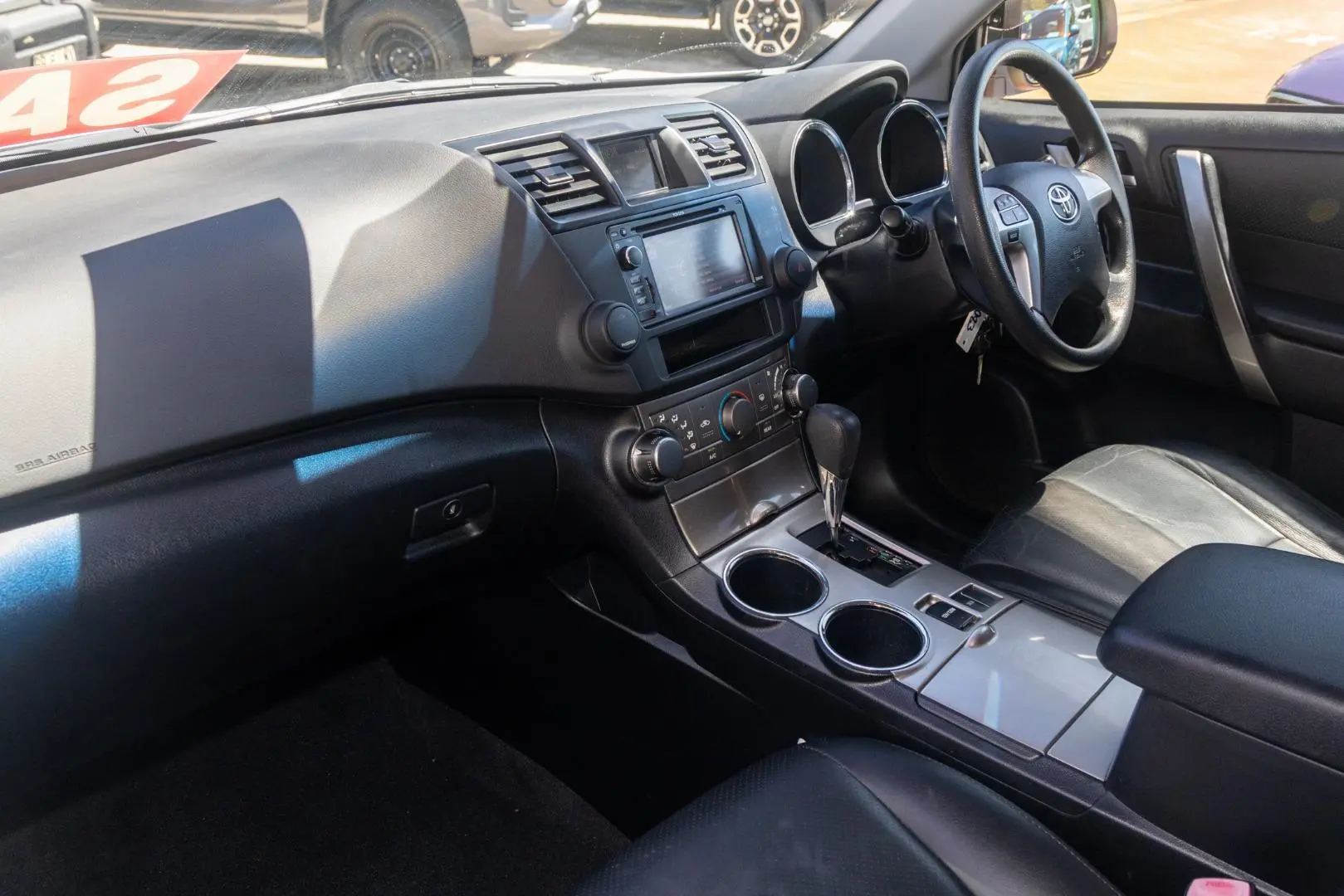 2012 Toyota Kluger Gallery Image 8